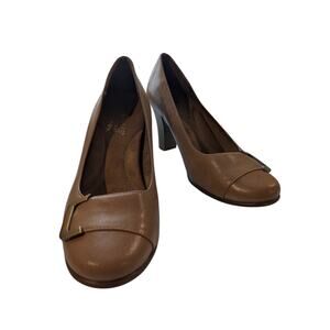 Aerosoles Heelrest Women's Buckle Heel Tan Beige Nude Size 9 US Classic Career